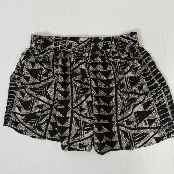 Mossimo Supply Co. Black and Gray High Waist Shorts - Picture 2 of 9